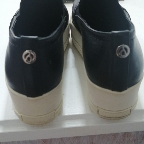 Wish Bone Black and Siver platform shoe - Picture 5 of 6